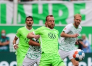 爱游戏世界杯2026-沃尔夫斯堡球员表现出色，助球队升至中游