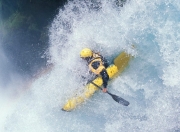 爱游戏官方-教科书级的拉文，篮网生死战力克新疆队