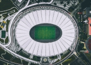 爱游戏世界杯2026-赛道上的逆袭，哈斯车队力克迈凯伦，汉密尔顿点燃赛场