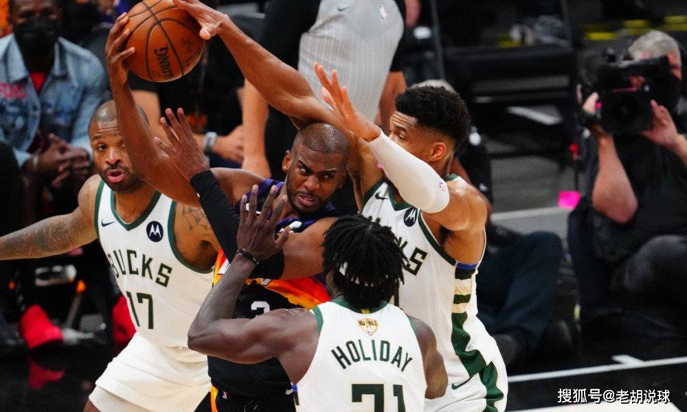 雄鹿横扫北京队,保罗带队取胜 雄鹿横扫北京队,保罗带队取胜