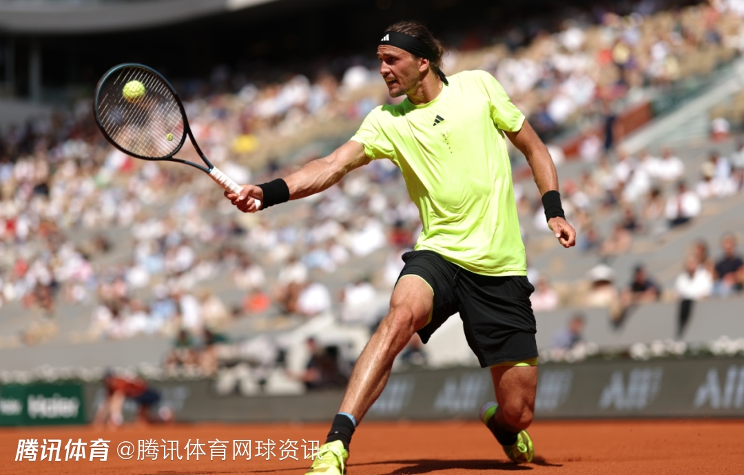 法网力克戴维斯杯,兹维列夫惊艳四座 法网力克戴维斯杯,兹维列夫惊艳四座