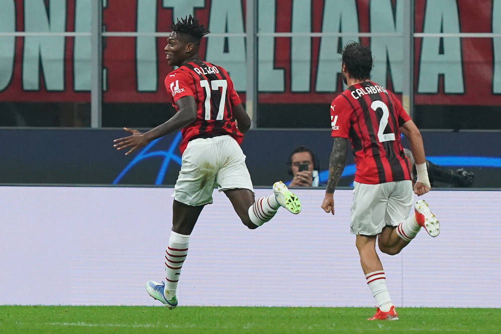 曼联逆转AC米兰,苏亚雷斯点燃赛场 曼联逆转AC米兰,苏亚雷斯点燃赛场