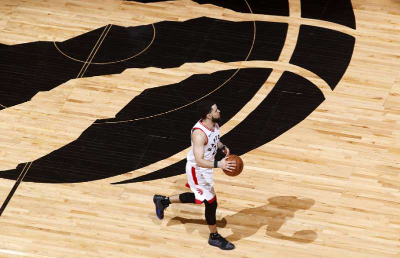 猛龙逆转国王,范弗利特刷新纪录 猛龙逆转国王,范弗利特刷新纪录