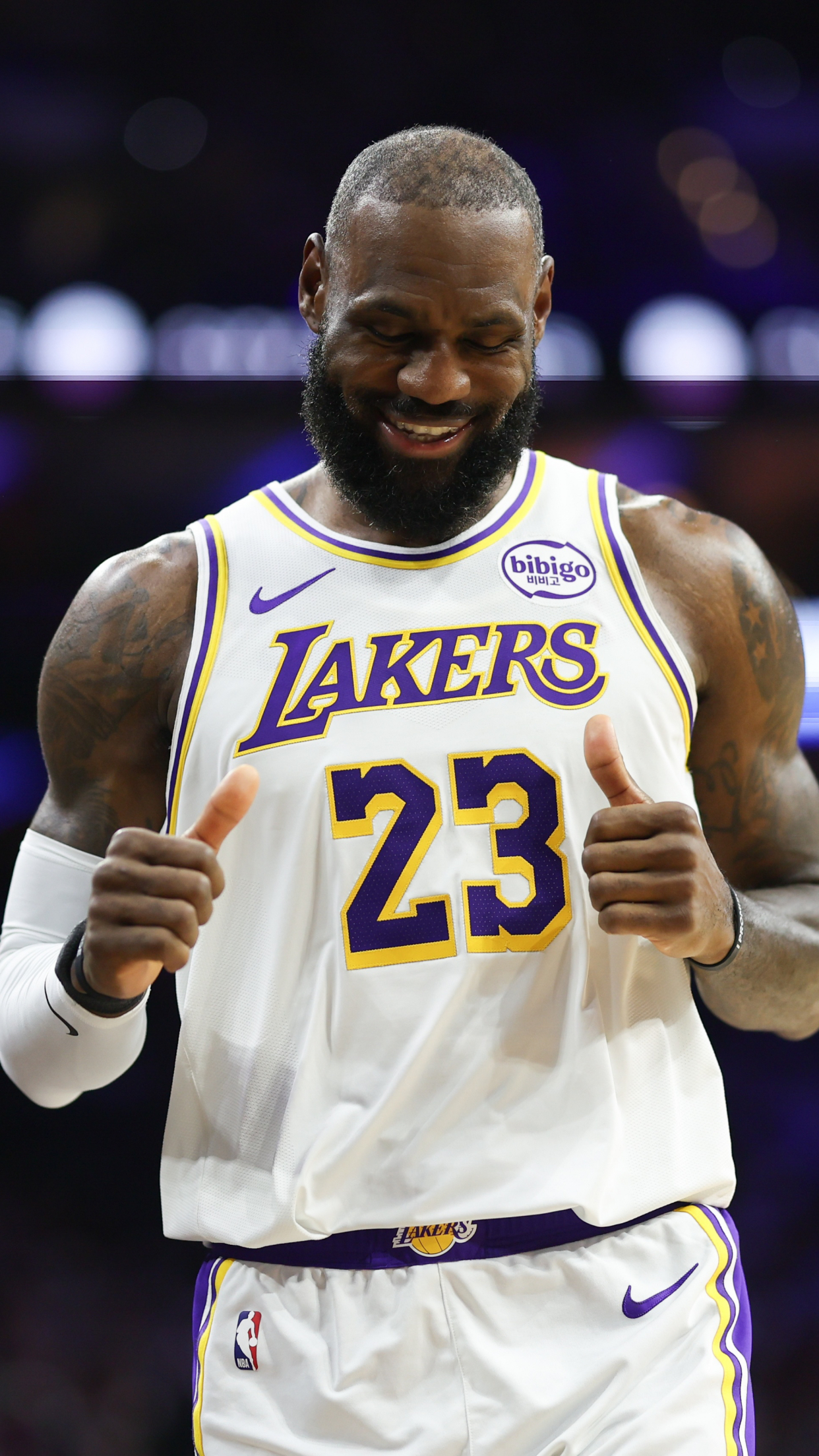 国王力克山西队,詹姆斯高光表现 国王力克山西队,詹姆斯高光表现