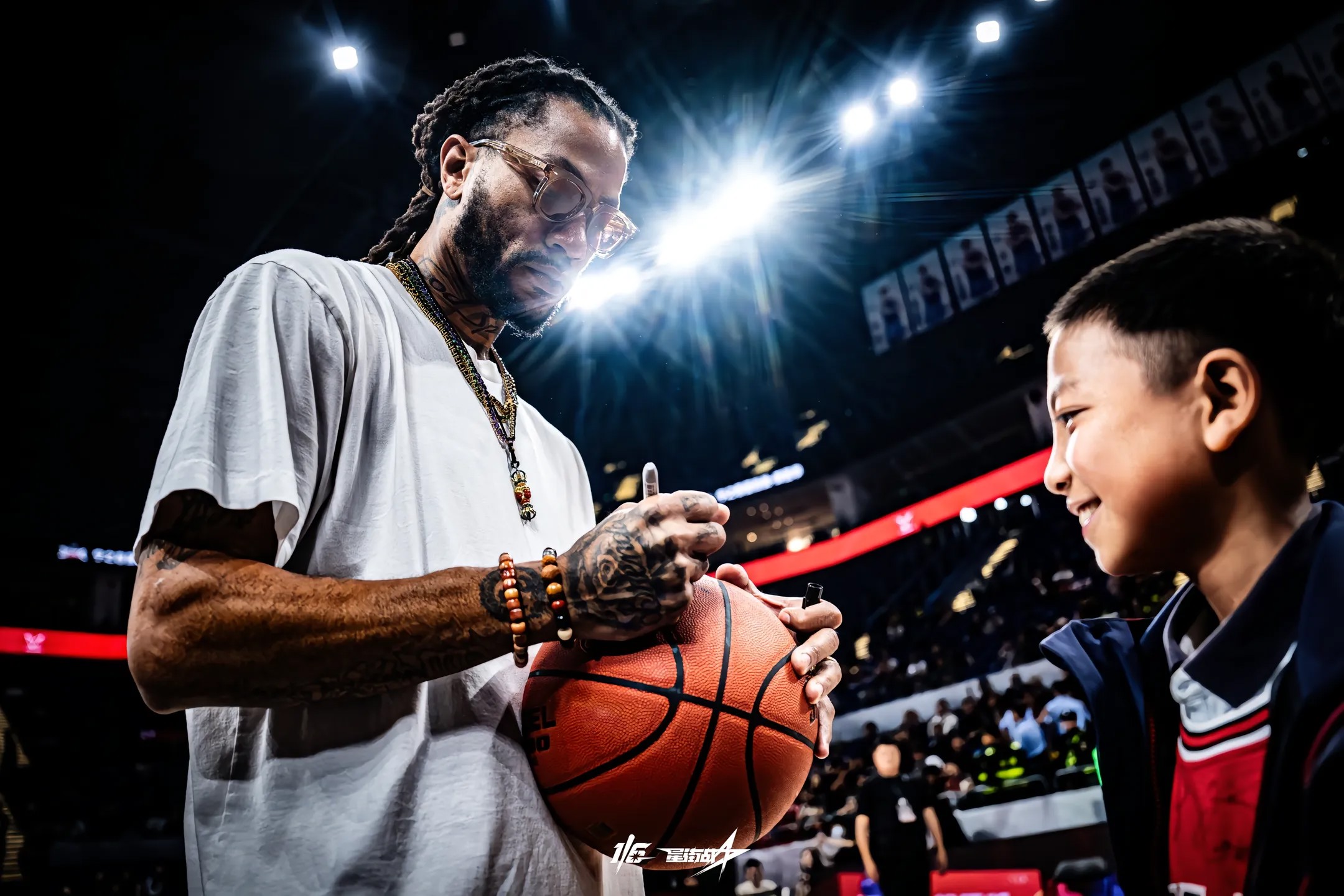 热火横扫土耳其男篮,福克斯三分雨点燃全场 热火横扫土耳其男篮,福克斯三分雨点燃全场