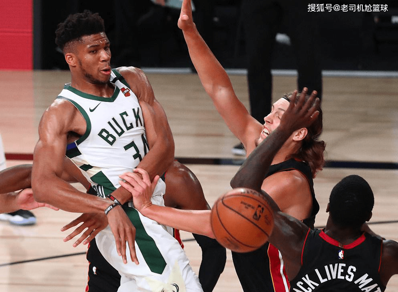 江苏队鏖战山西队,字母哥刷新纪录 江苏队鏖战山西队,字母哥刷新纪录