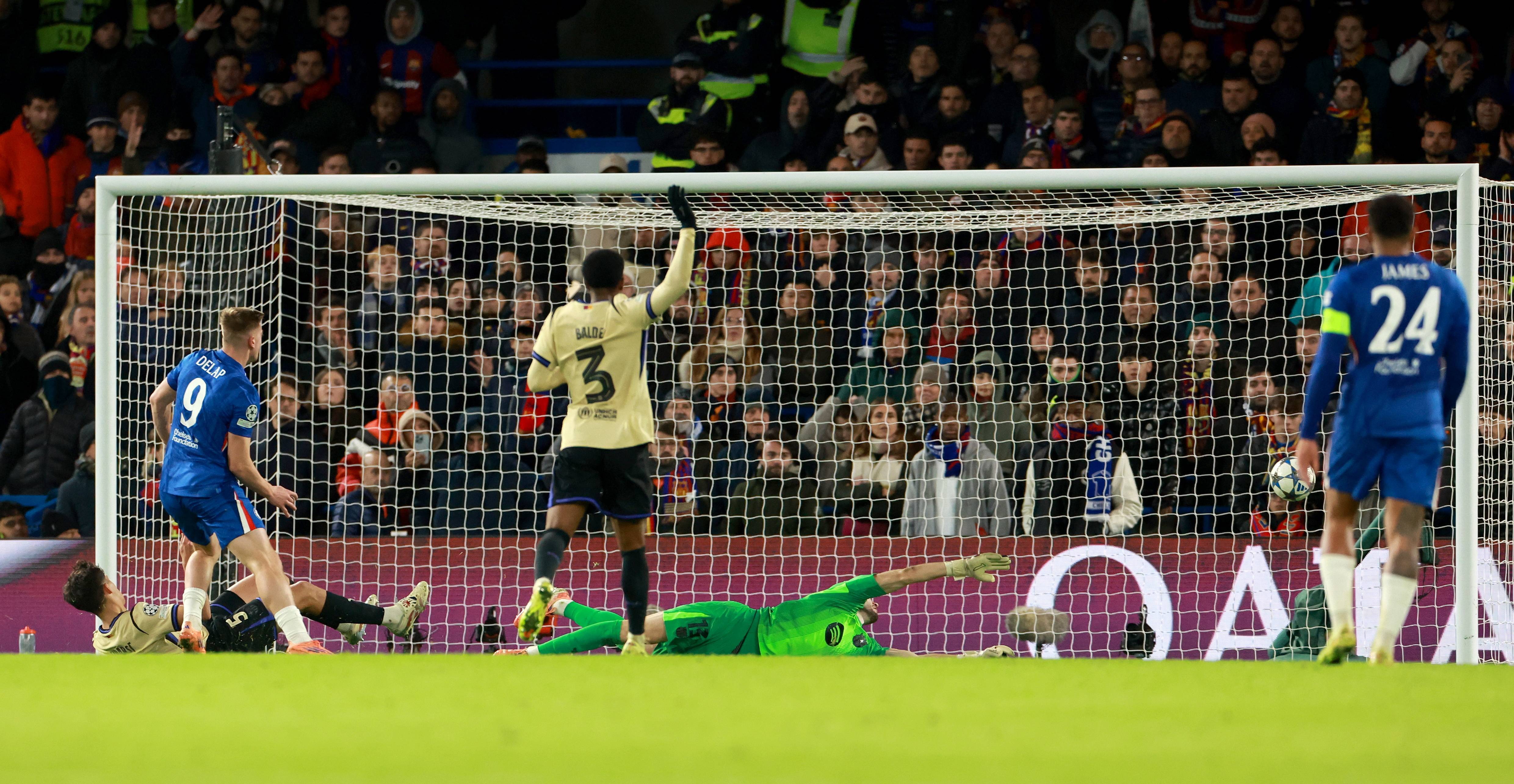 巴塞罗那队取得了一场重要的欧冠胜利 巴塞罗那队取得了一场重要的欧冠胜利