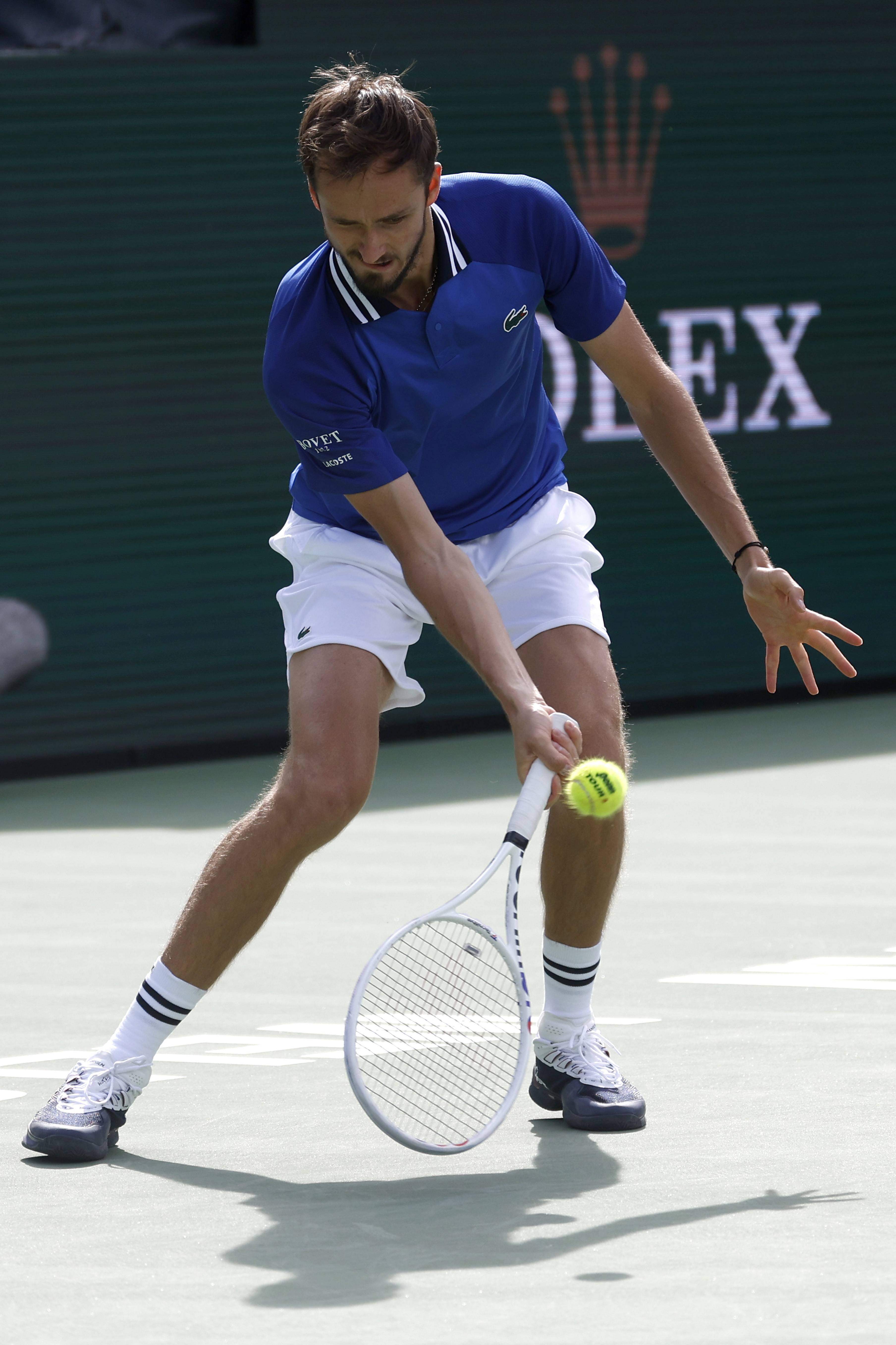 美国网球队险胜英国网球队,梅德韦杰夫送出助攻 美国网球队险胜英国网球队,梅德韦杰夫送出助攻