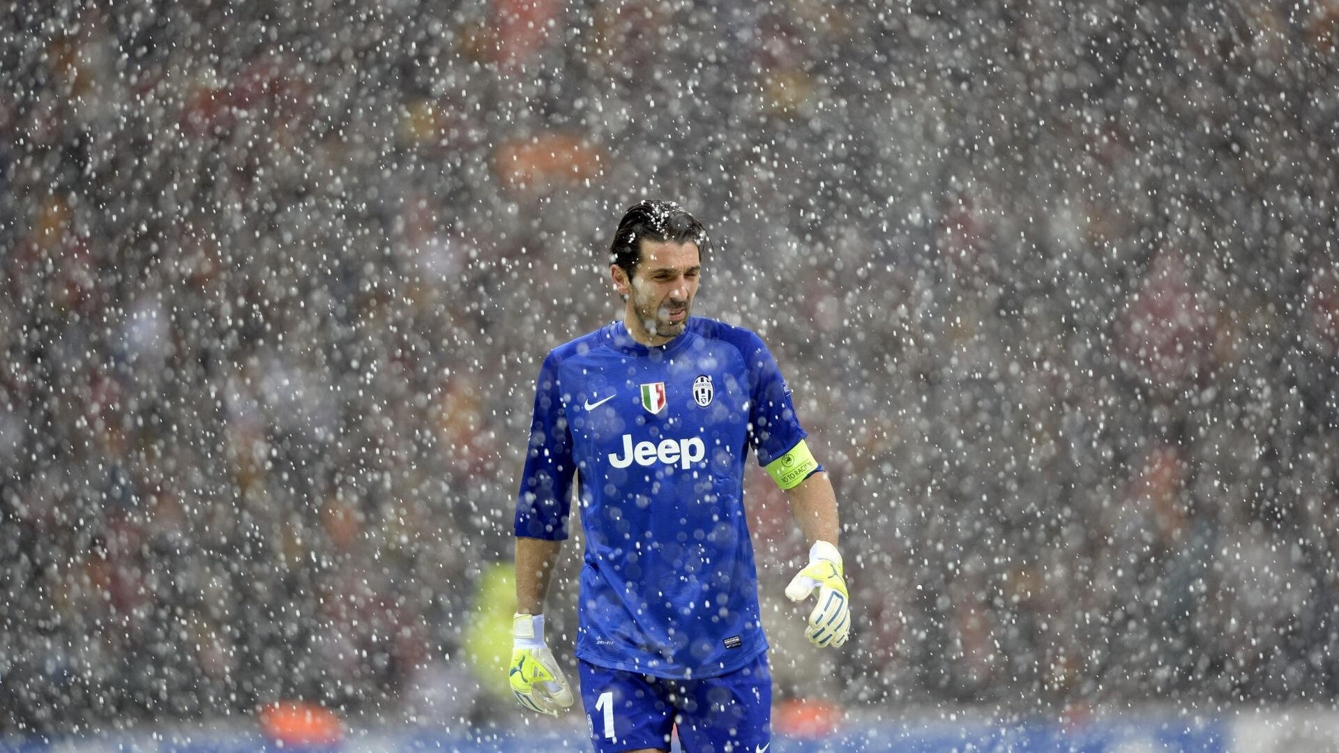 马赛击溃莱比锡红牛，基耶萨成为关键先生